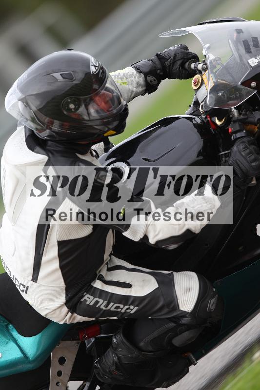 /Archiv-2022/69 14.10.2022 Speer Racing ADR/Freies Fahren rot und gelb/877